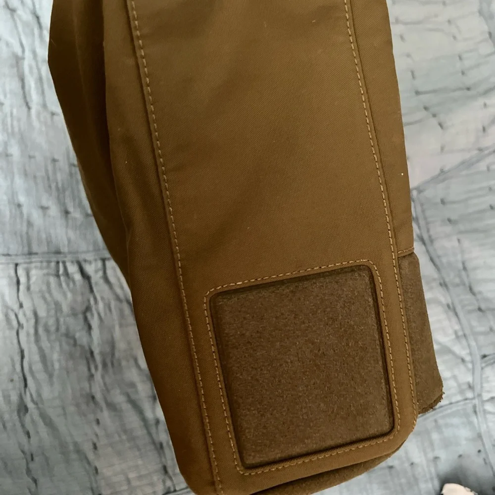 Tumi Vertical Messenger bag 2 tone Khaki Green with multiple pockets clean